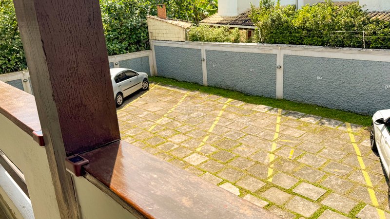 Flat charmoso em condomínio na Praia de Juquehy - À VENDA  São Sebastião - 