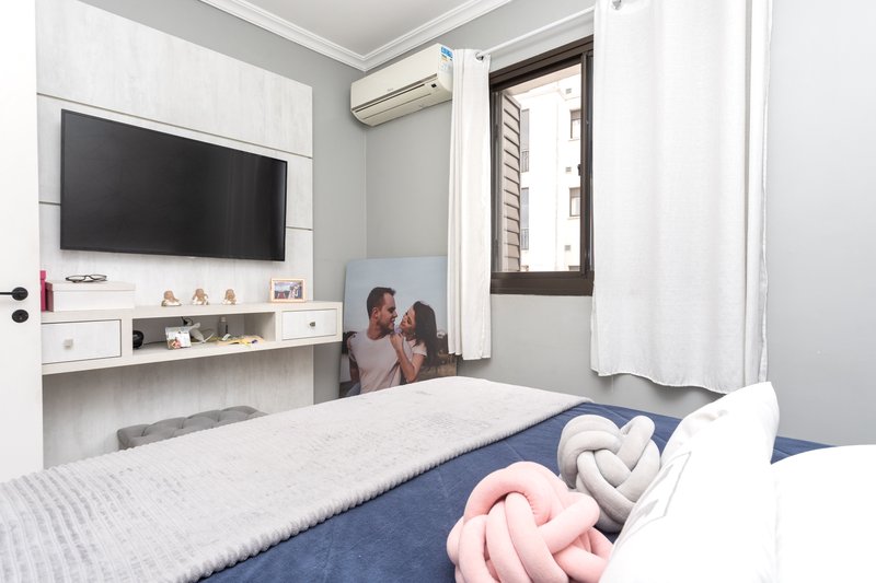 R$ 435.000 - LINDO APARTAMENTO - 63M2 - 2 DORM - 1 VAGA - INFRA Avenida Sertório Porto Alegre - 