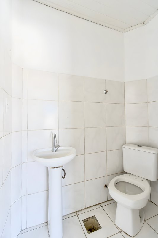 R$ 1.500.000 - ÓTIMO PRÉDIO COMERCIAL - 4 ANDARES - 552M2 - 3 VAGAS Avenida Pernambuco Porto Alegre - 