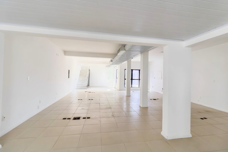 R$ 1.500.000 - ÓTIMO PRÉDIO COMERCIAL - 4 ANDARES - 552M2 - 3 VAGAS Avenida Pernambuco Porto Alegre - 