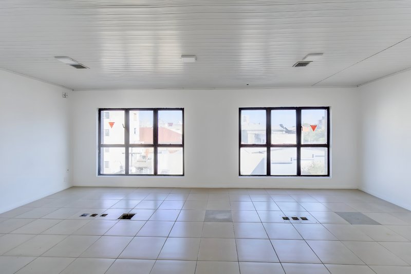 R$ 1.500.000 - ÓTIMO PRÉDIO COMERCIAL - 4 ANDARES - 552M2 - 3 VAGAS Avenida Pernambuco Porto Alegre - 