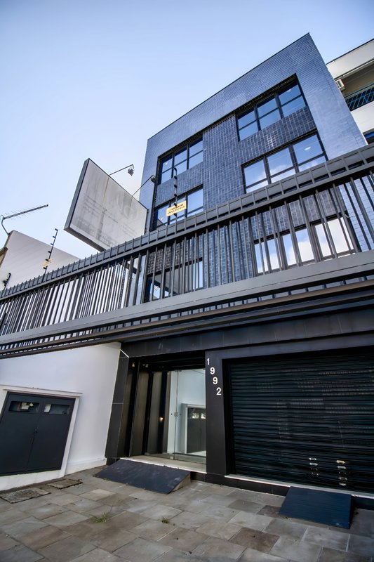 R$ 1.500.000 - ÓTIMO PRÉDIO COMERCIAL - 4 ANDARES - 552M2 - 3 VAGAS Avenida Pernambuco Porto Alegre - 