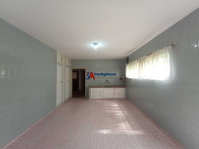 CASA JARDIM SANTA ROSÁLIA – SOROCABA  Sorocaba - 