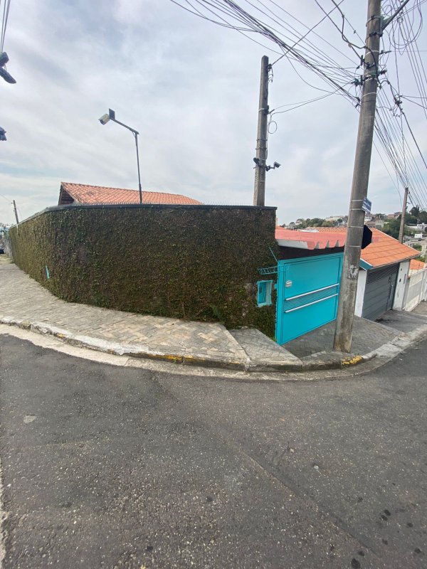 Csa 3 Dormitórios - Vila Brasileira Rua Martimiano Rodrigues Silva Mogi das Cruzes - 