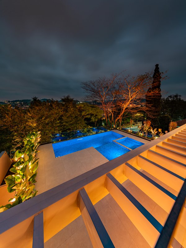 CASA LUXO, ARTE E TECNOLOGIA EM UM ÚNICO PROJETO Avenida Jequitibá Santana de Parnaíba - 