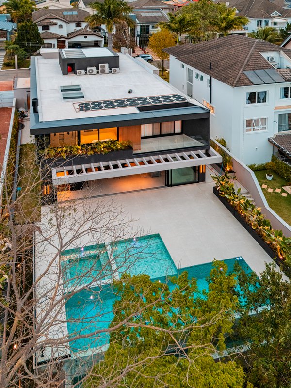 CASA LUXO, ARTE E TECNOLOGIA EM UM ÚNICO PROJETO Avenida Jequitibá Santana de Parnaíba - 