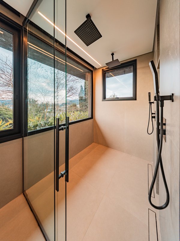 CASA LUXO, ARTE E TECNOLOGIA EM UM ÚNICO PROJETO Avenida Jequitibá Santana de Parnaíba - 