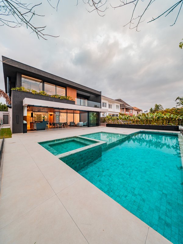 CASA LUXO, ARTE E TECNOLOGIA EM UM ÚNICO PROJETO Avenida Jequitibá Santana de Parnaíba - 
