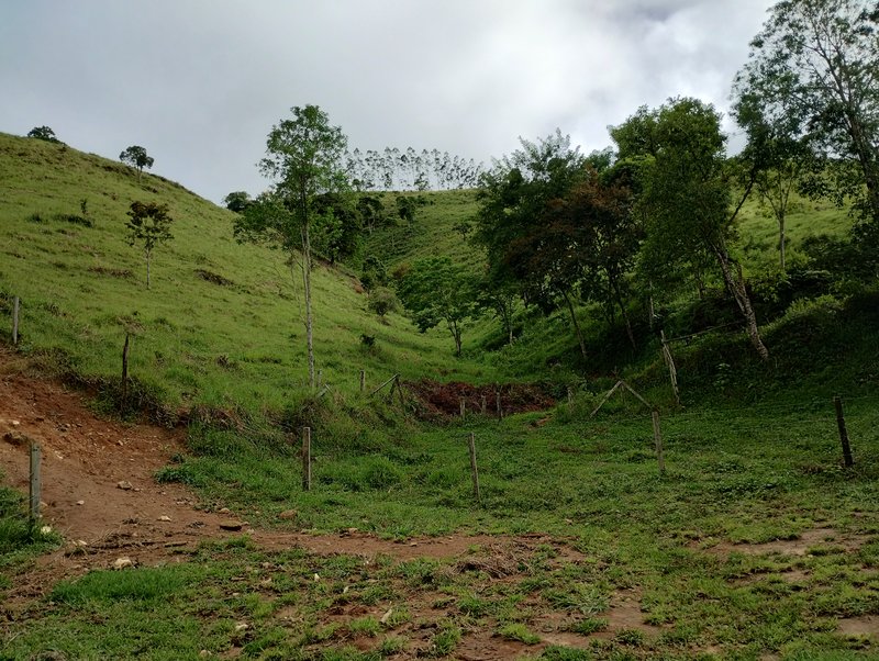 Terreno de 17 alqueires à venda no Morro Azul  Igaratá - 