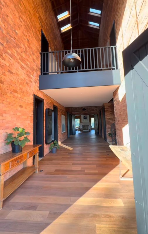 🌿 BARN HOUSE - Refúgio Exclusivo com Vista para o Campo de Golfe – Fazenda Boa Vista 🌿 Alameda dos Pínus PORTO FELIZ - 