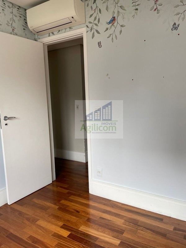 APARTAMENTO PARA LOCAÇÃO NO BROOKLIN CO 3 DORMITÓRIOS E 3 VAGAS DE GARAGEM Rua Barão do Triunfo São Paulo - 