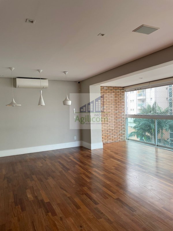 APARTAMENTO PARA LOCAÇÃO NO BROOKLIN CO 3 DORMITÓRIOS E 3 VAGAS DE GARAGEM Rua Barão do Triunfo São Paulo - 