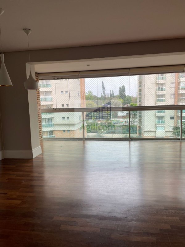 APARTAMENTO PARA LOCAÇÃO NO BROOKLIN CO 3 DORMITÓRIOS E 3 VAGAS DE GARAGEM Rua Barão do Triunfo São Paulo - 