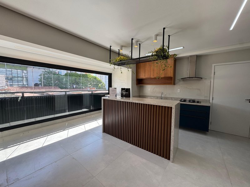 Apartamento Reformado à Venda no Taquaral – Conforto e Sofisticação! Rua Azarias de Melo Campinas - 