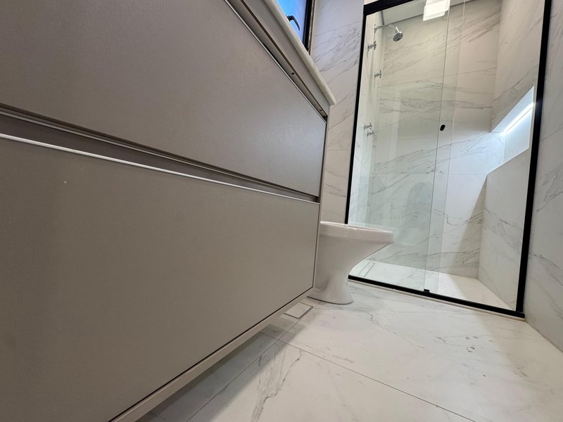 Apartamento Reformado à Venda no Taquaral – Conforto e Sofisticação! Rua Azarias de Melo Campinas - 