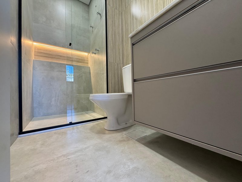 Apartamento Reformado à Venda no Taquaral – Conforto e Sofisticação! Rua Azarias de Melo Campinas - 