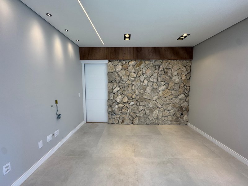 Apartamento Reformado à Venda no Taquaral – Conforto e Sofisticação! Rua Azarias de Melo Campinas - 