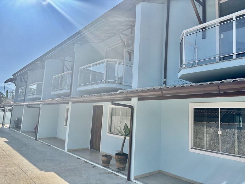 🏡 Casa Duplex à Venda – Bananal, Guapimirim Rua Alegre Guapimirim - 