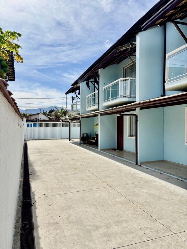 🏡 Casa Duplex à Venda – Bananal, Guapimirim Rua Alegre Guapimirim - 