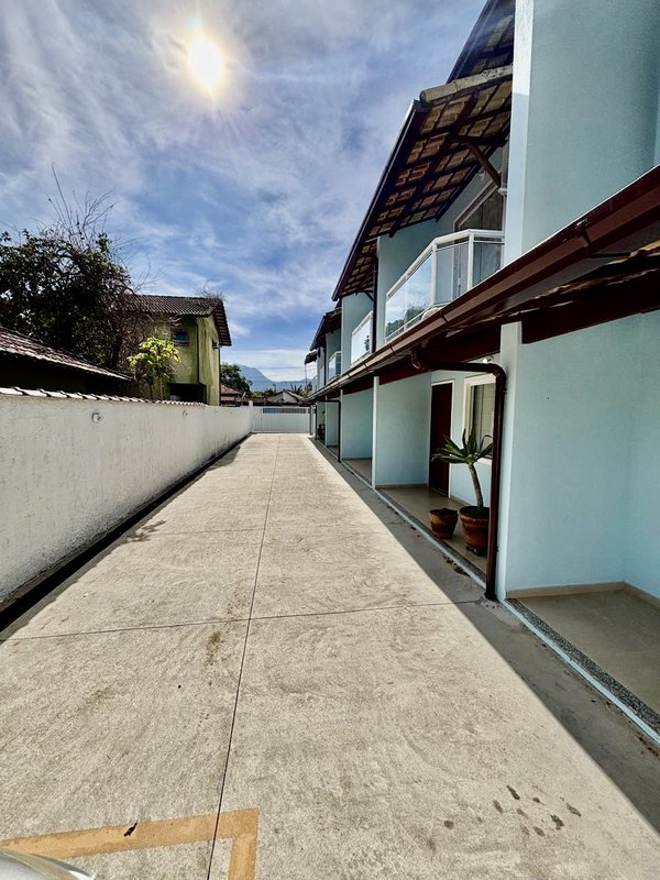 🏡 Casa Duplex à Venda – Bananal, Guapimirim Rua Alegre Guapimirim - 