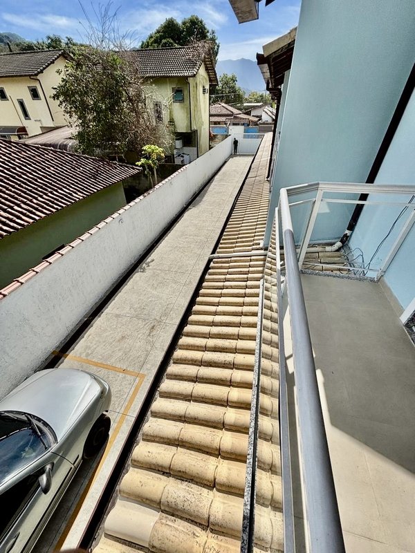 🏡 Casa Duplex à Venda – Bananal, Guapimirim Rua Alegre Guapimirim - 