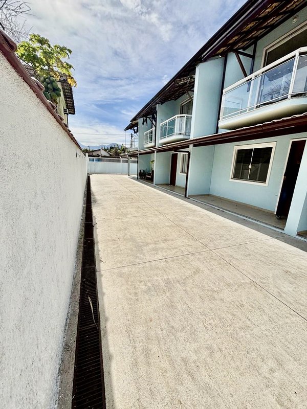 🏡 Casa Duplex à Venda – Bananal, Guapimirim Rua Alegre Guapimirim - 