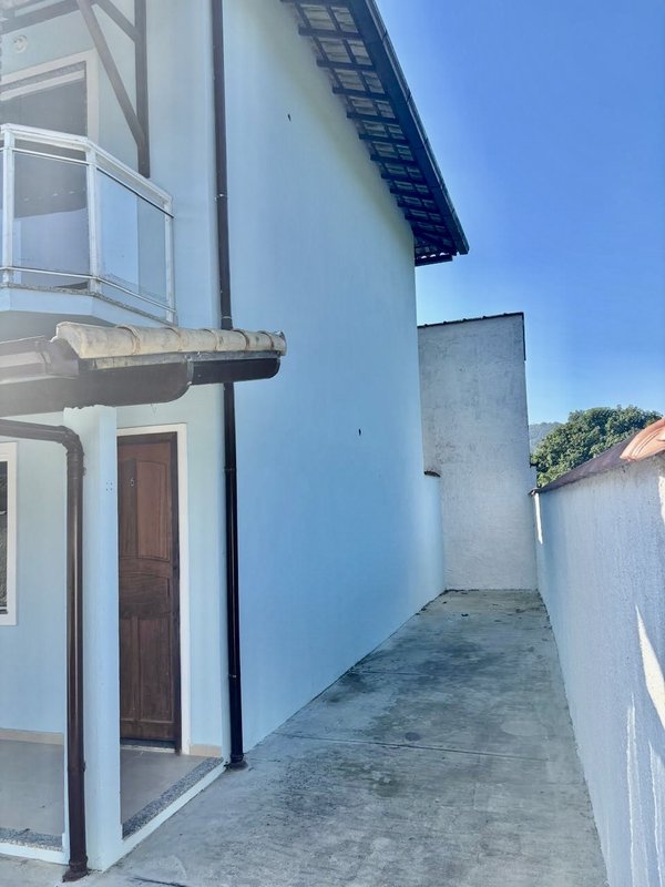 🏡 Casa Duplex à Venda – Bananal, Guapimirim Rua Alegre Guapimirim - 
