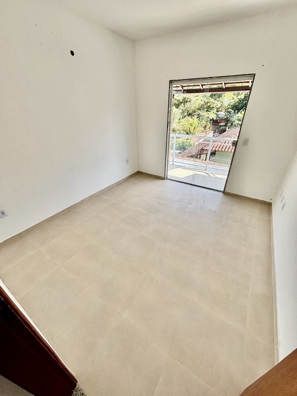 🏡 Casa Duplex à Venda – Bananal, Guapimirim Rua Alegre Guapimirim - 
