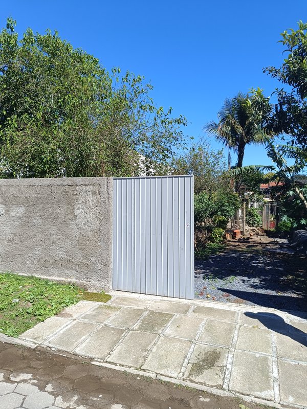 Casa de Alvenaria no bairro Praça em Tijucas SC Rua Lauro Muller Tijucas - 