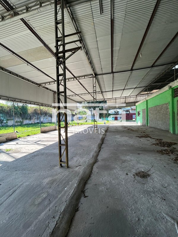Galpão | 4740m² | Santa Cruz da Serra Rua Ceará Duque de Caxias - 