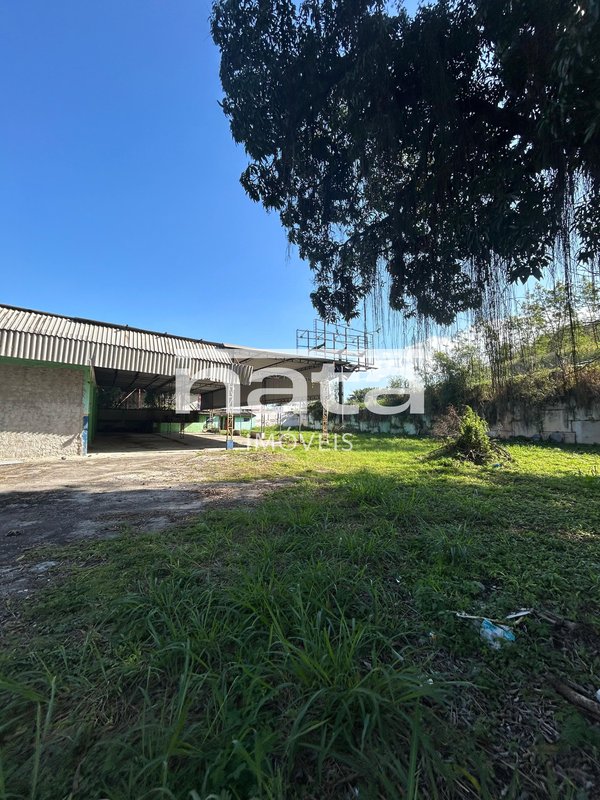 Galpão | 4740m² | Santa Cruz da Serra Rua Ceará Duque de Caxias - 