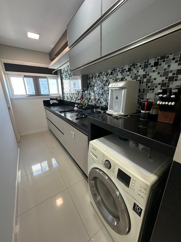 Apartamento semimobiliado, Timbó, bairro Imigrantes, 3 dormitórios sendo 1 suíte!  Timbó - 