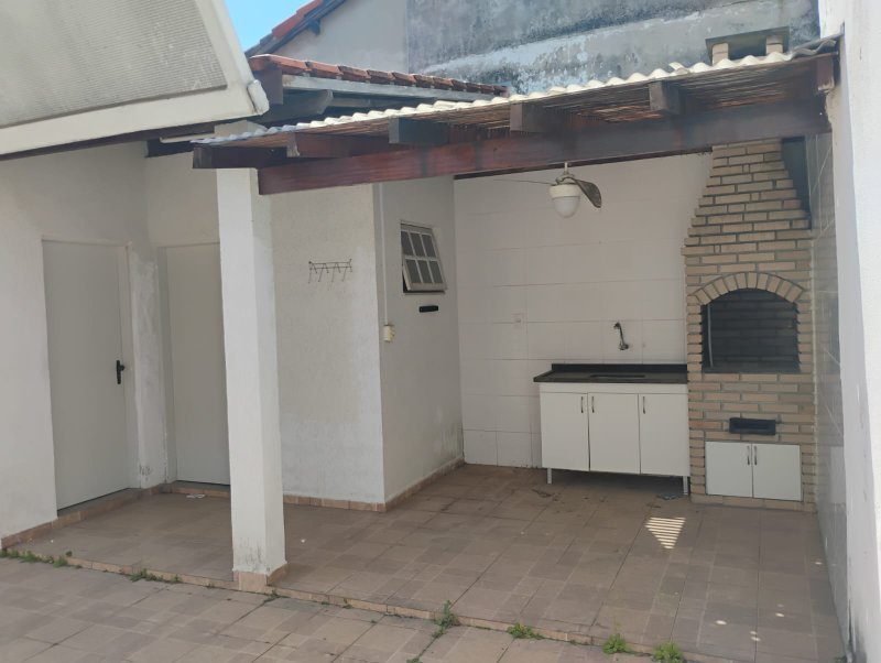 Casa- 2 dormitórios -Vila Lavínia Rua Atibaia NOgueira Mogi das Cruzes - 