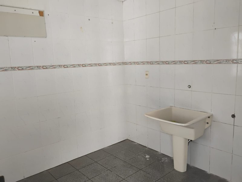 Casa- 2 dormitórios -Vila Lavínia Rua Atibaia NOgueira Mogi das Cruzes - 