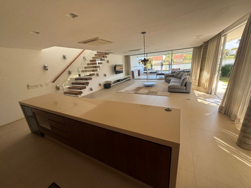 CASA BELÍSSIMA EM VILLAS DO LAGO - FAZENDA BOA VISTA Alameda dos Pínus PORTO FELIZ - 