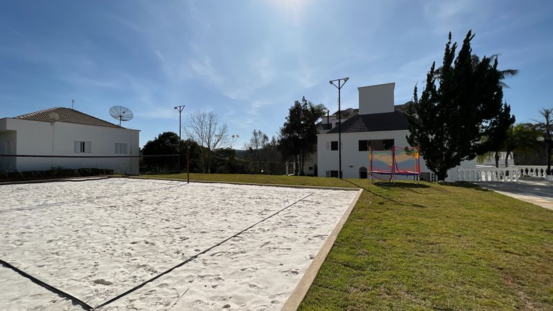 A MANSÃO QUE UNE NATUREZA, LUXO E EXCLUSIVIDADE EM JUNDIAÍ Alameda Amélia de Barros Formiga Jundiaí - 