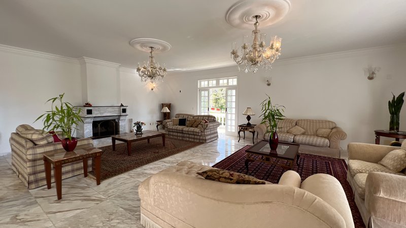 A MANSÃO QUE UNE NATUREZA, LUXO E EXCLUSIVIDADE EM JUNDIAÍ Alameda Amélia de Barros Formiga Jundiaí - 
