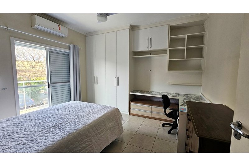 Casa À venda, 208m, 3 Dormitórios - 1 Suite - R$ 680.000 - Wanel Ville - Sorocaba - SP Rua Benedicto Monteiro Sorocaba - 