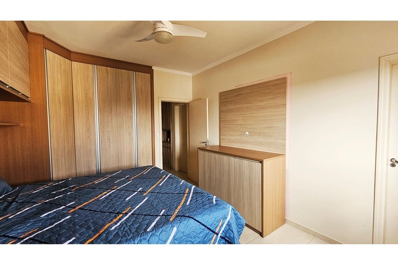 Casa À venda, 208m, 3 Dormitórios - 1 Suite - R$ 680.000 - Wanel Ville - Sorocaba - SP Rua Benedicto Monteiro Sorocaba - 