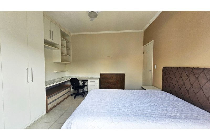 Casa À venda, 208m, 3 Dormitórios - 1 Suite - R$ 680.000 - Wanel Ville - Sorocaba - SP Rua Benedicto Monteiro Sorocaba - 