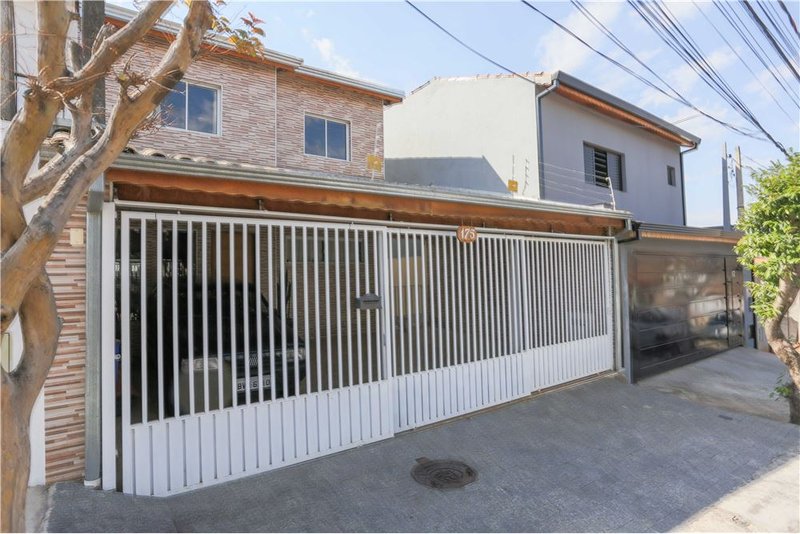 Casa à venda, 150m - 4 Dormitórios - 1 suíte - R$ 550.000 - Wanel Ville - Sorocaba - SP Rua Darcy Fruet Sorocaba - 