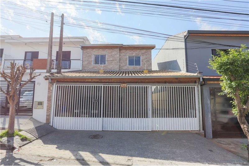 Casa à venda, 150m - 4 Dormitórios - 1 suíte - R$ 550.000 - Wanel Ville - Sorocaba - SP Rua Darcy Fruet Sorocaba - 