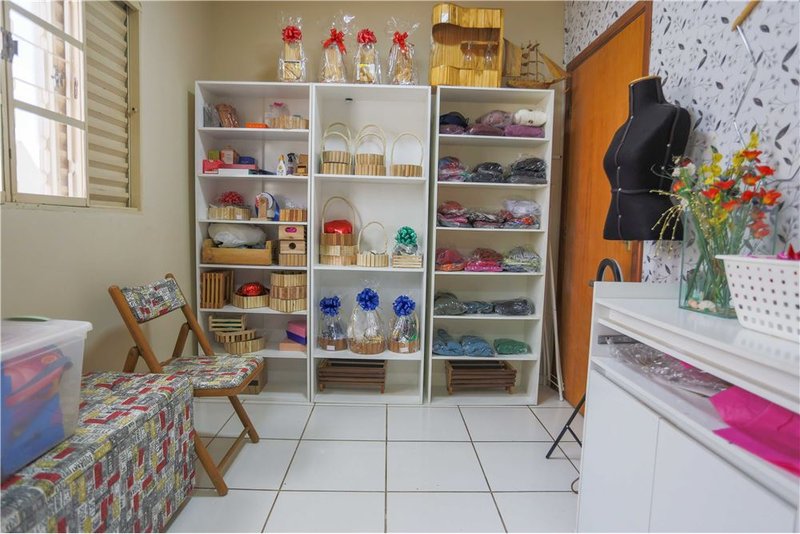 Casa à venda, 150m - 4 Dormitórios - 1 suíte - R$ 550.000 - Wanel Ville - Sorocaba - SP Rua Darcy Fruet Sorocaba - 
