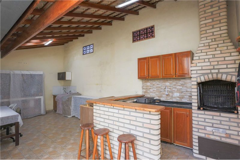 Casa à venda, 150m - 4 Dormitórios - 1 suíte - R$ 550.000 - Wanel Ville - Sorocaba - SP Rua Darcy Fruet Sorocaba - 