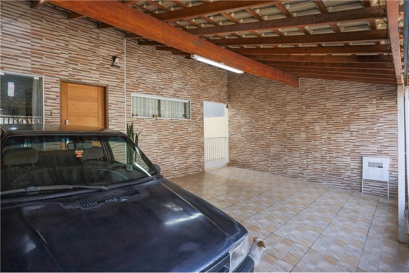 Casa à venda, 150m - 4 Dormitórios - 1 suíte - R$ 550.000 - Wanel Ville - Sorocaba - SP Rua Darcy Fruet Sorocaba - 