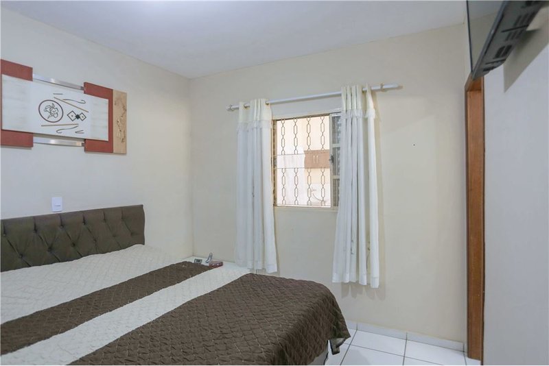 Casa à venda, 150m - 4 Dormitórios - 1 suíte - R$ 550.000 - Wanel Ville - Sorocaba - SP Rua Darcy Fruet Sorocaba - 