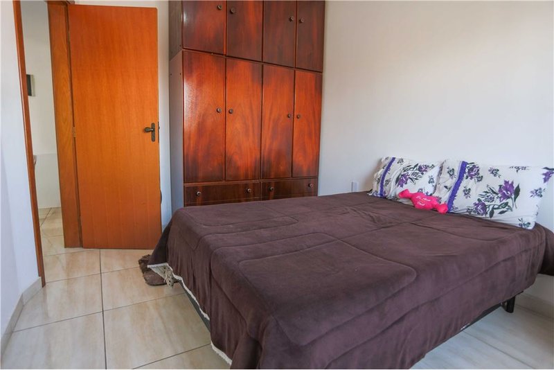 Casa à venda, 150m - 4 Dormitórios - 1 suíte - R$ 550.000 - Wanel Ville - Sorocaba - SP Rua Darcy Fruet Sorocaba - 