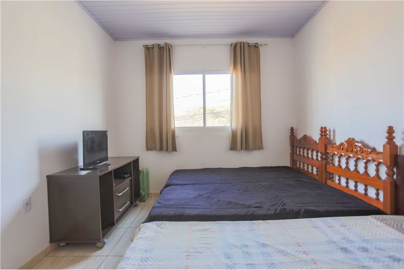 Casa à venda, 150m - 4 Dormitórios - 1 suíte - R$ 550.000 - Wanel Ville - Sorocaba - SP Rua Darcy Fruet Sorocaba - 