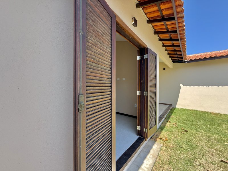 Luxo e Conforto em Búzios: Casa Linear 4 Suítes com Área Gourmet  Armação dos Búzios - 