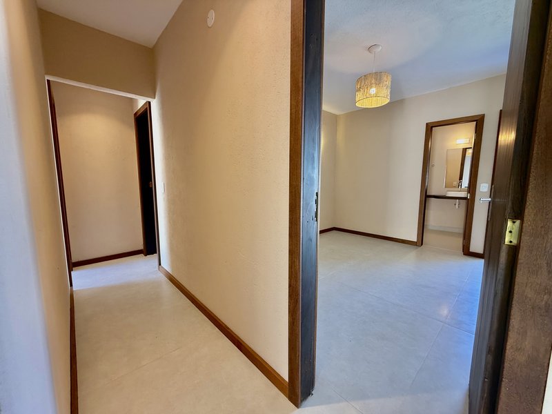 Luxo e Conforto em Búzios: Casa Linear 4 Suítes com Área Gourmet  Armação dos Búzios - 